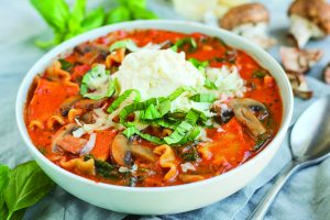 creamy spinach, mushroom and lasagna soup