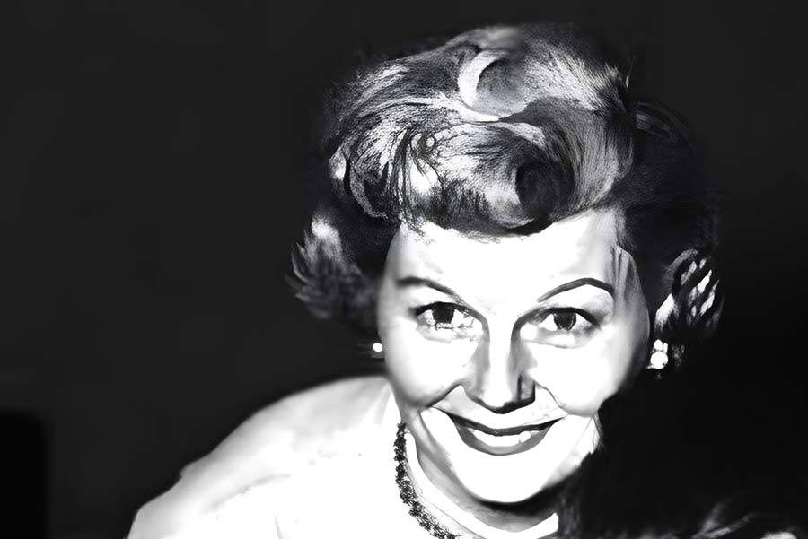It's June Cleaver